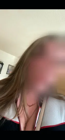 Doris, 25