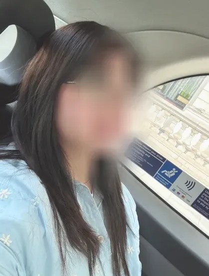 Emina, 35