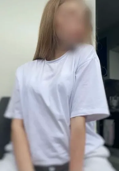 Hannah, 24