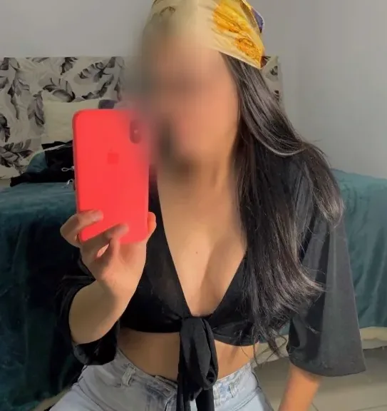 Karin, 31