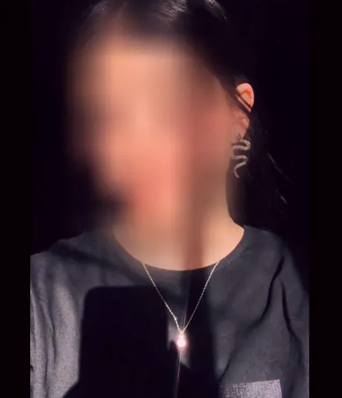 Merve, 21