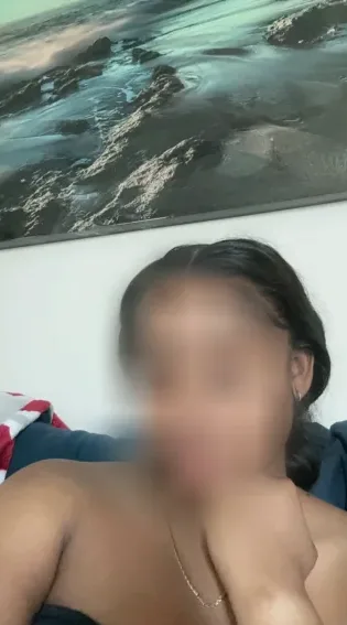 Rosa, 29