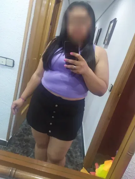 Sandra, 34