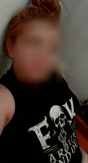 Sandra, 35