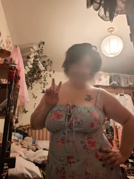 Sophia, 39