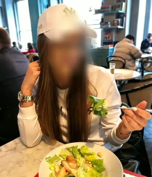 Valerie, 32
